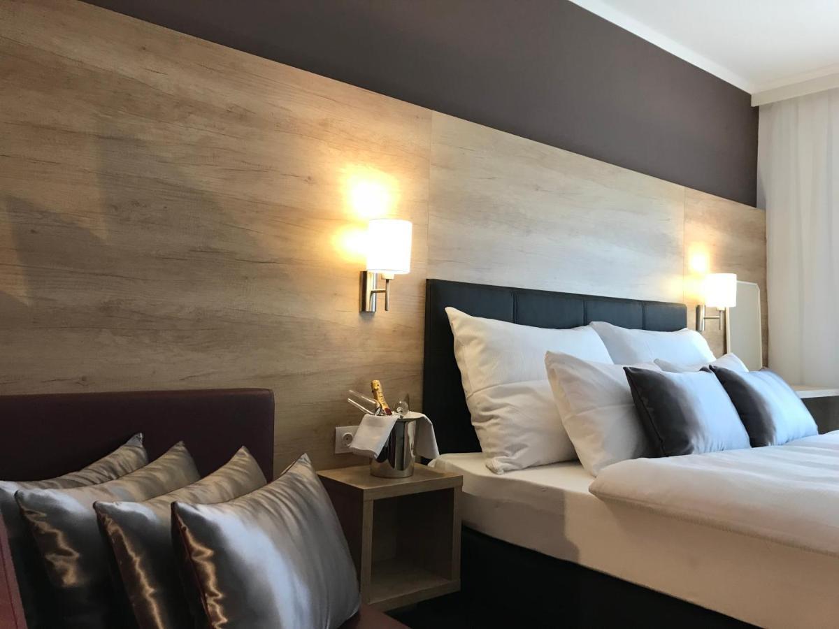 Villa Aruba & Private Spa Suites Keszthely Extérieur photo
