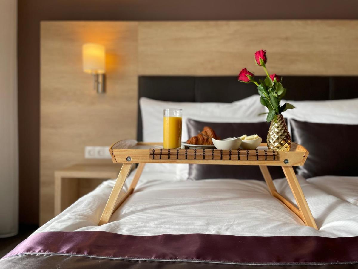 Villa Aruba & Private Spa Suites Keszthely Extérieur photo