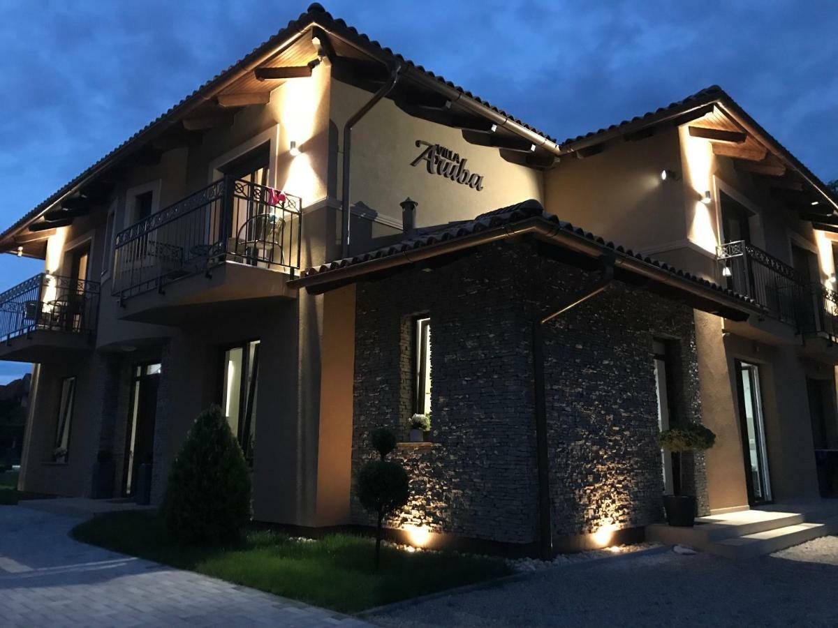 Villa Aruba & Private Spa Suites Keszthely Extérieur photo
