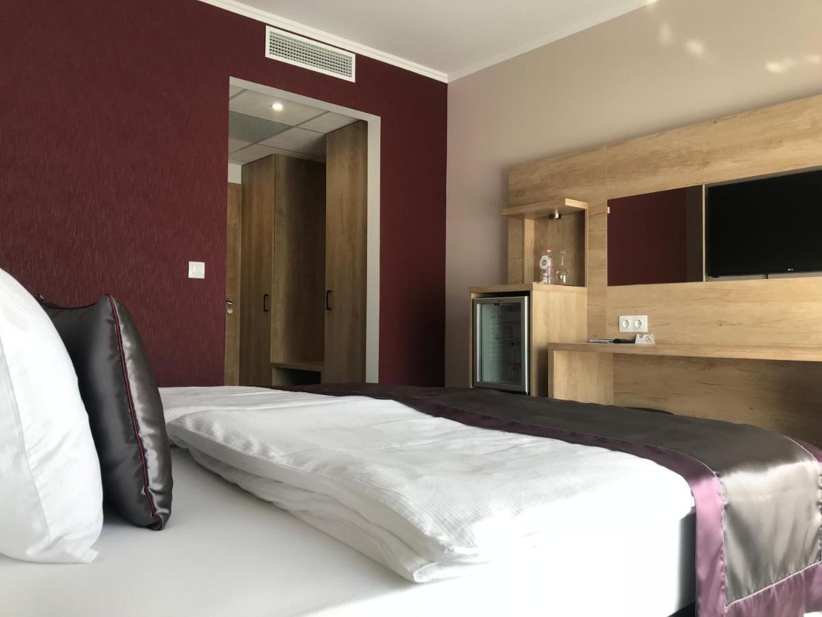Villa Aruba & Private Spa Suites Keszthely Extérieur photo