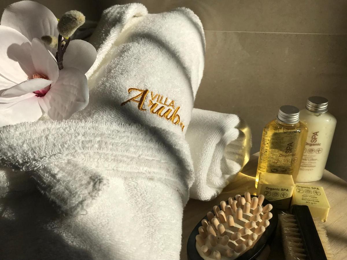 Villa Aruba & Private Spa Suites Keszthely Extérieur photo